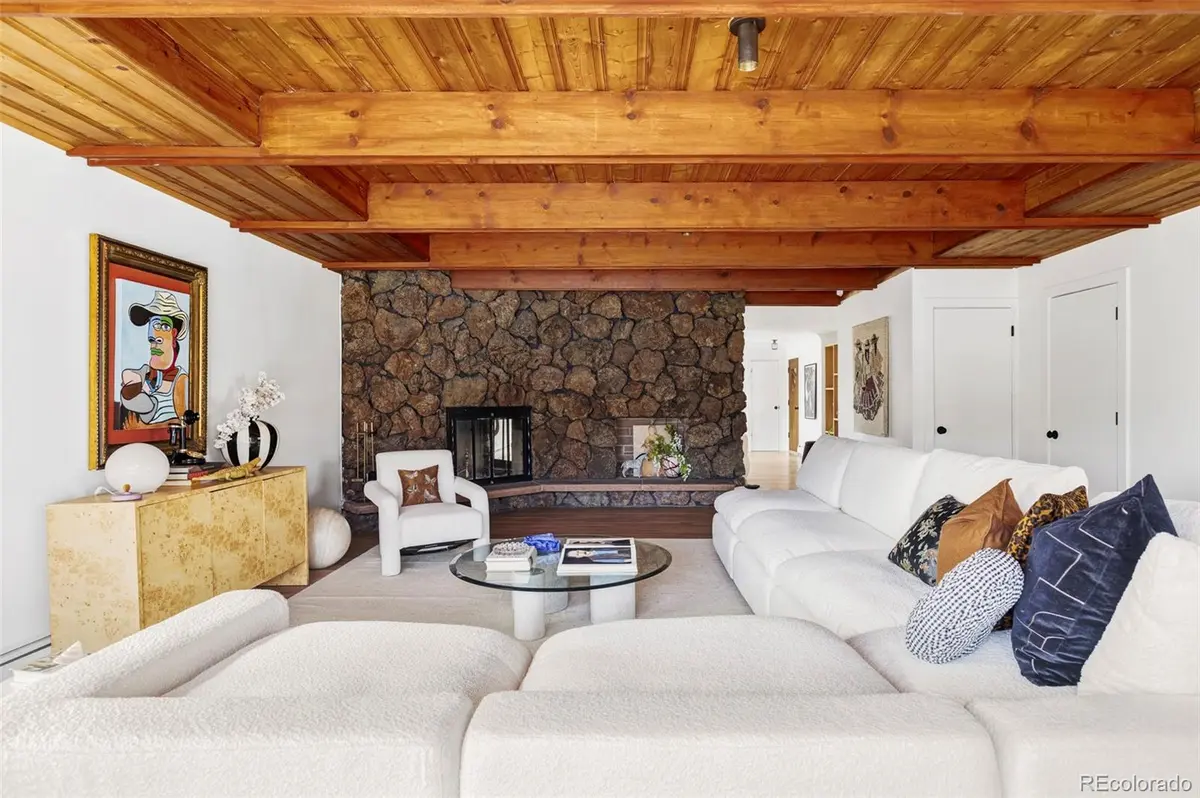 2042 Salisbury CT, Lafayette, CO 80026