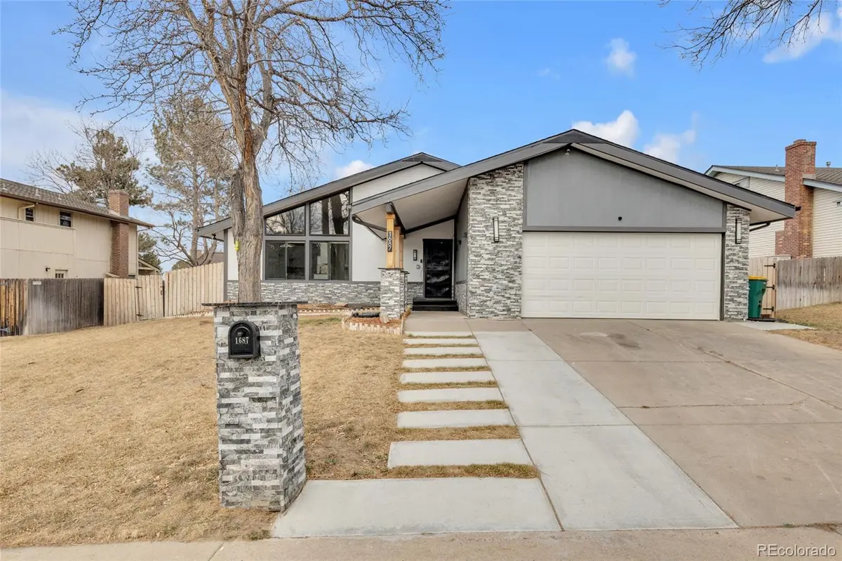 1687 E Jamison PL, Centennial, CO 80122