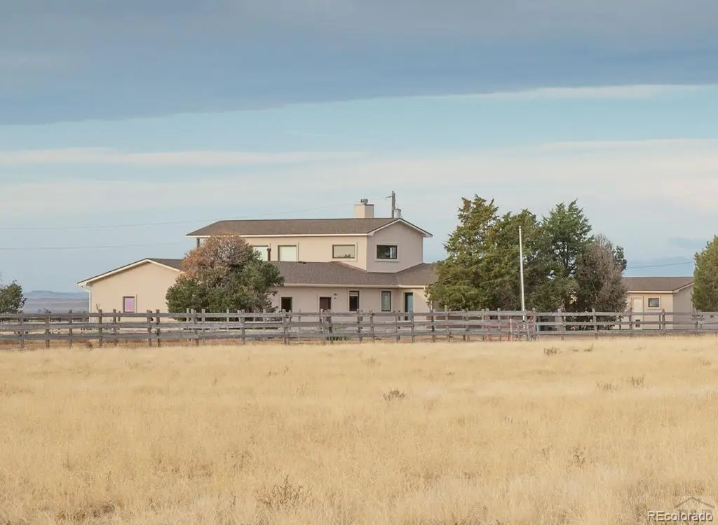 225 IL Ranch RD, Boone, CO 81025