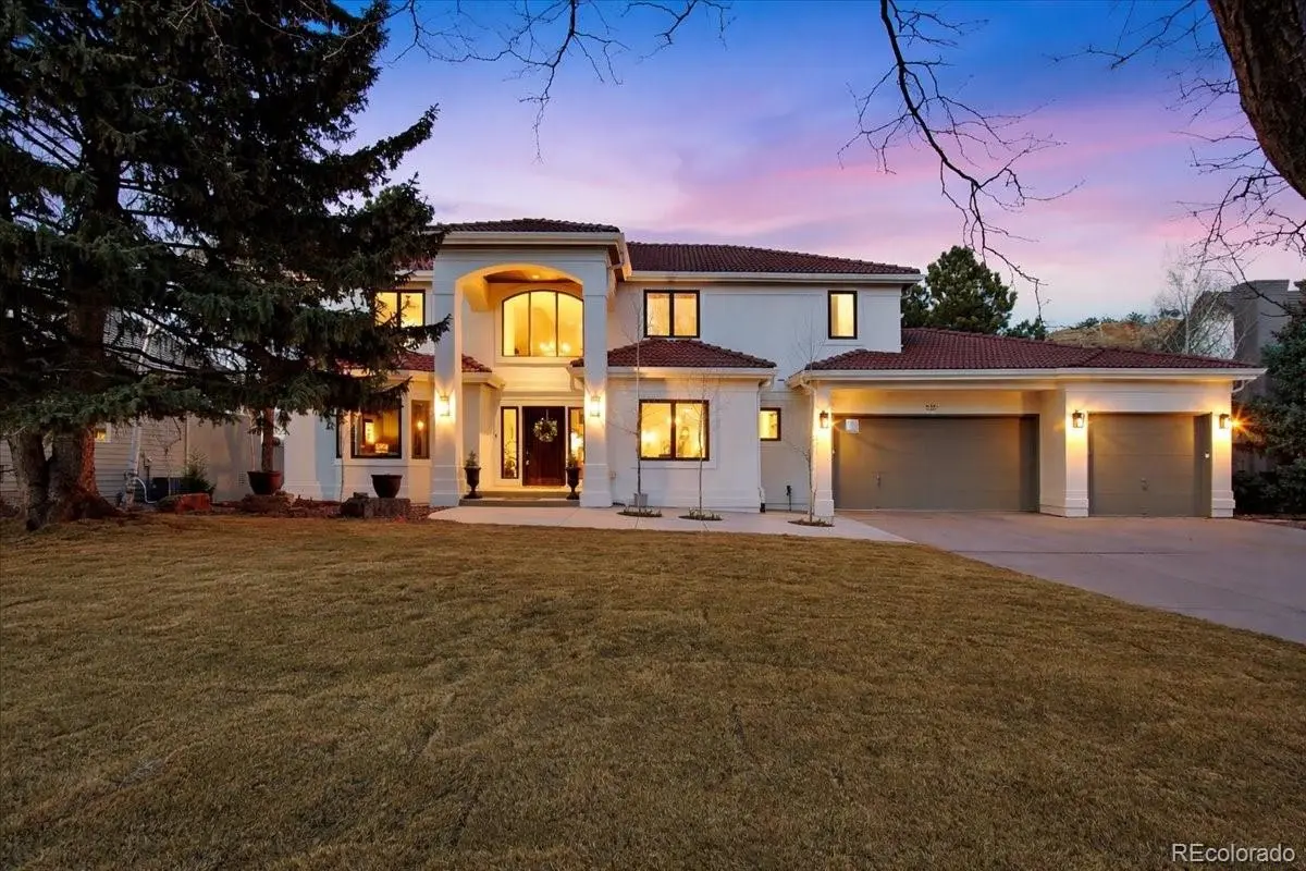 36 Lark Bunting LN, Littleton, CO 80127