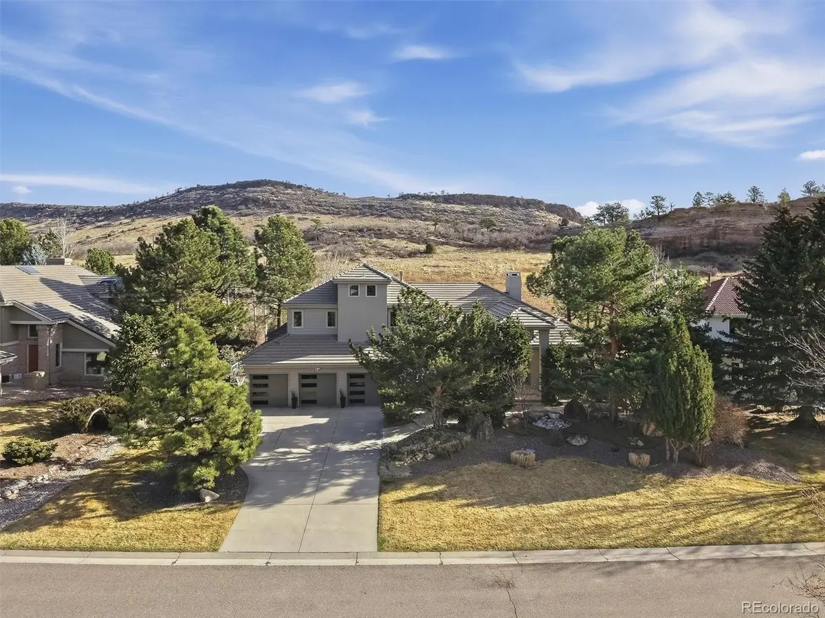38 Lark Bunting LN, Littleton, CO 80127