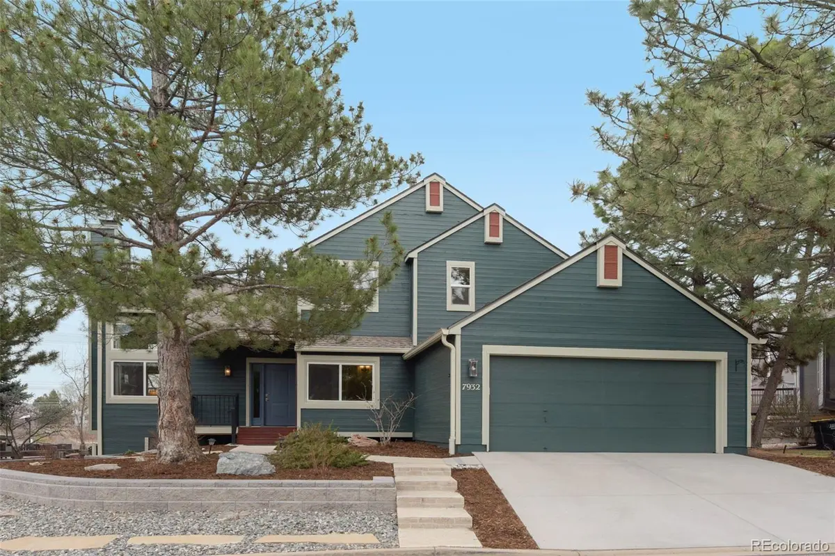 7932 Tangleoak LN, Castle Pines, CO 80108