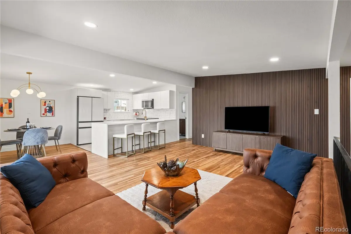 6785 S Logan ST, Centennial, CO 80122