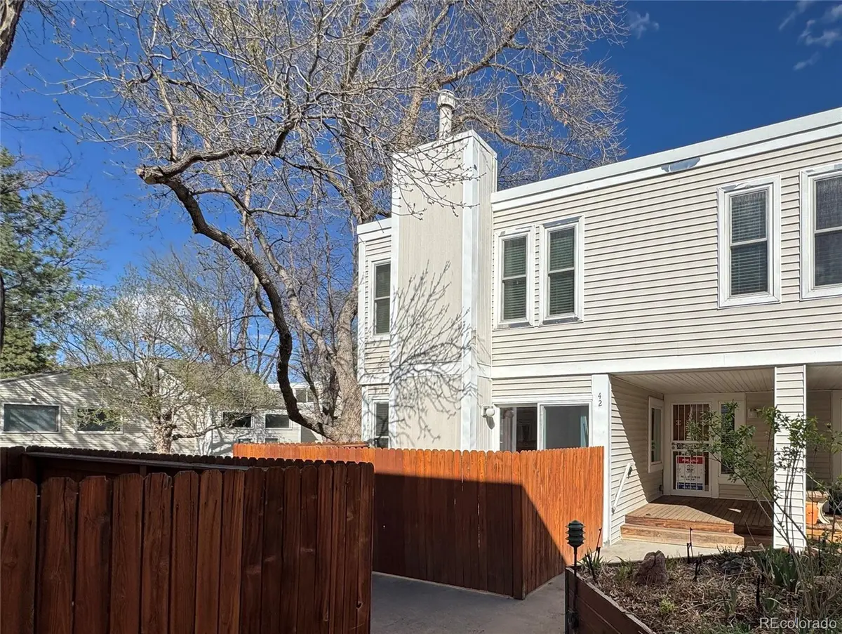 1050 S Monaco Pkwy #42, Denver, CO 80224