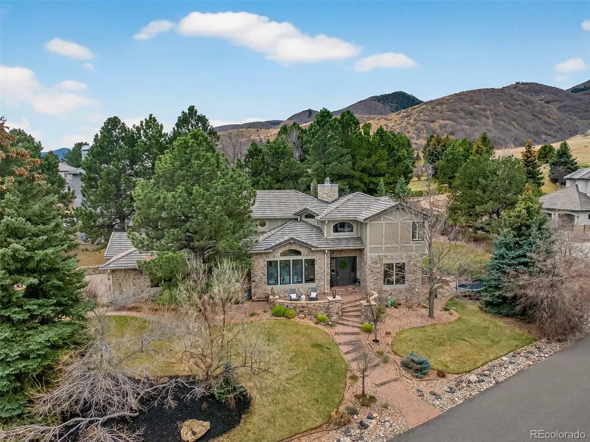 47 Golden Eagle LN, Littleton, CO 80127