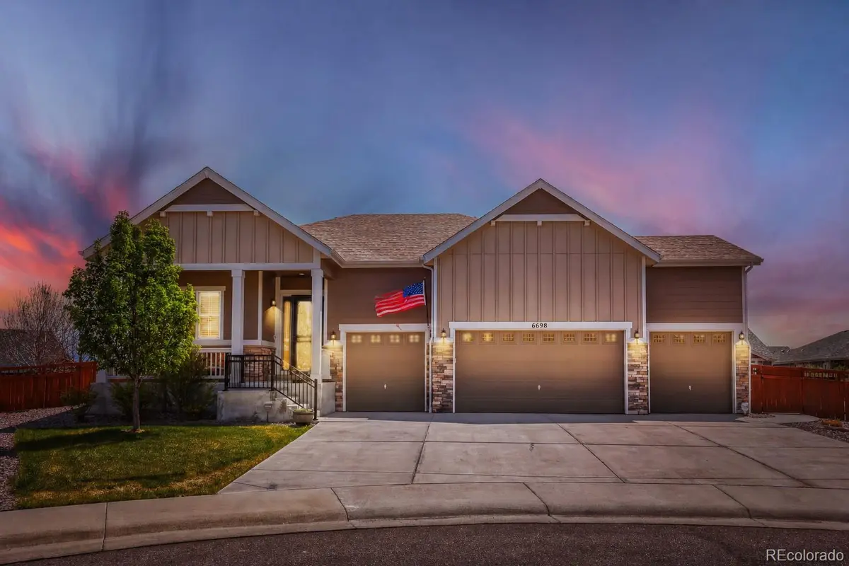6698 Palmetto CT, Castle Rock, CO 80108