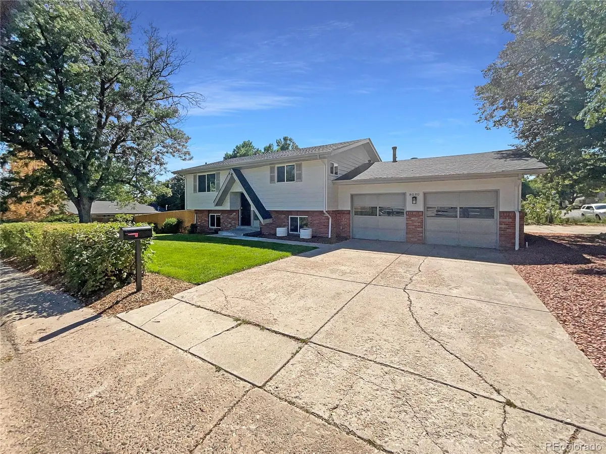 8090 W 68th AVE, Arvada, CO 80004