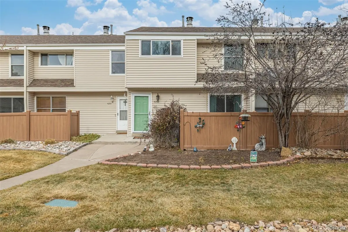 4233 E Maplewood WAY, Centennial, CO 80121