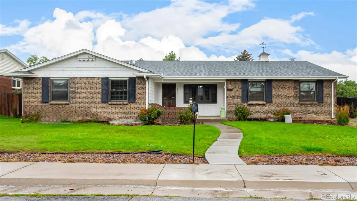 691 Joplin ST, Aurora, CO 80011