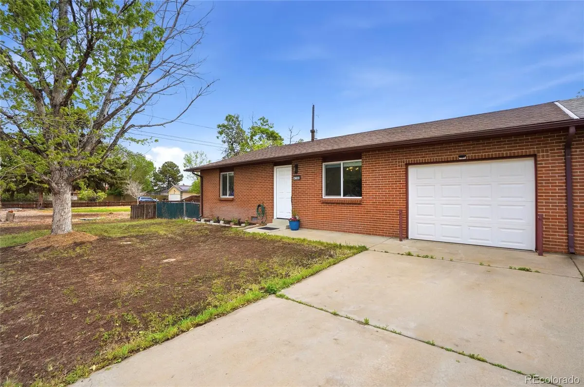 6792 Pontiac ST, Commerce City, CO 80022