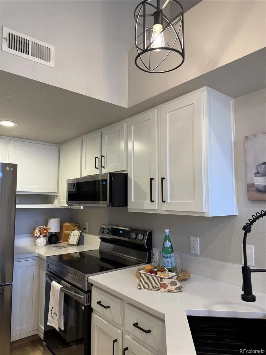 4760 S Wadsworth BLVD #D207, Littleton, CO 80123