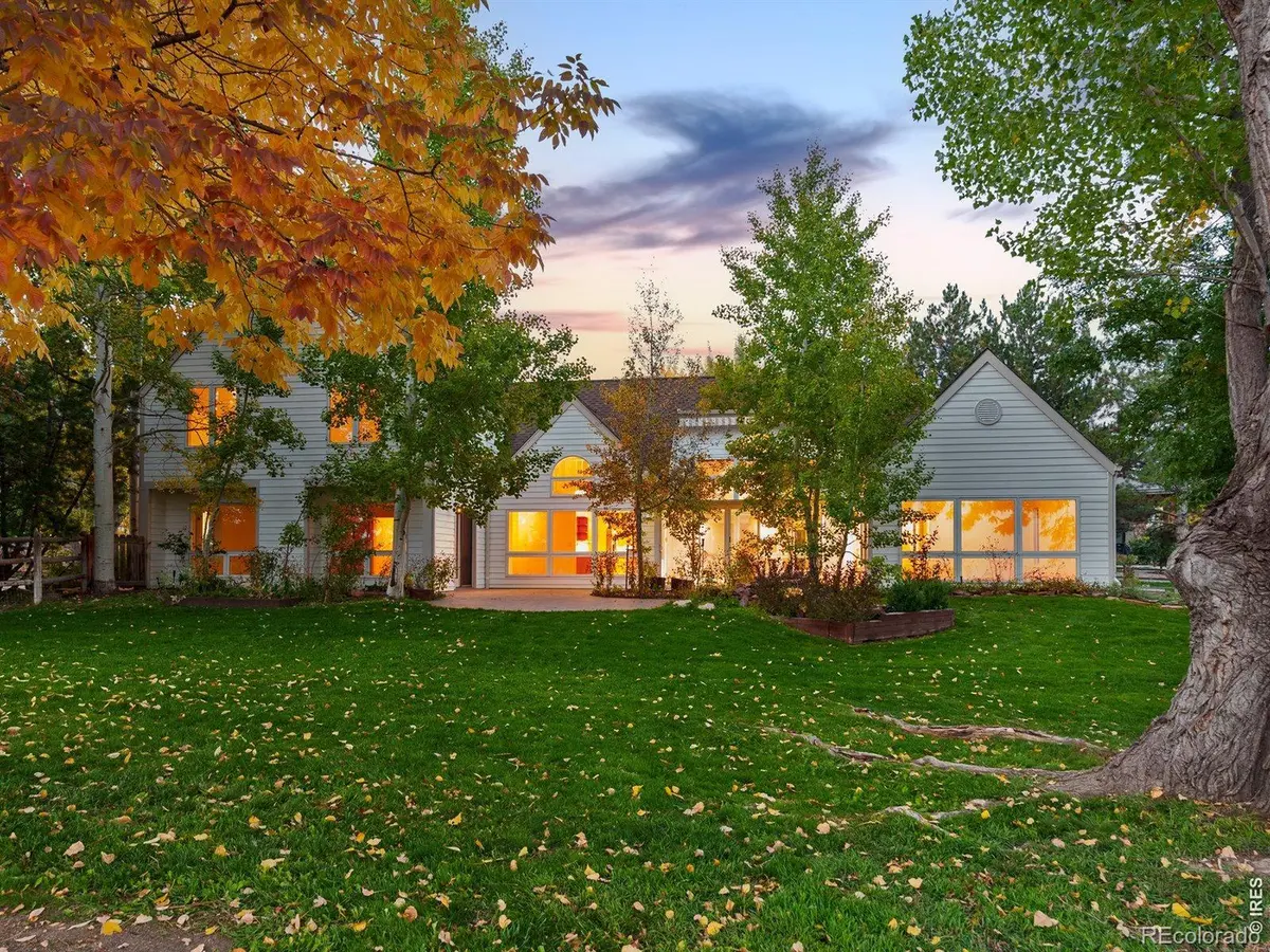 8418 Stirrup LN, Longmont, CO 80503