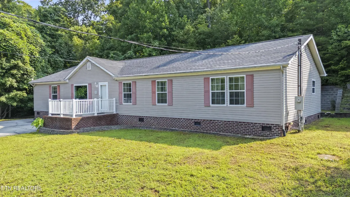 236 Loggers Lane, Clinton, TN 37716