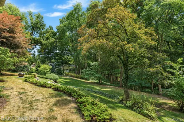 515 Dubuar ST, Northville, MI 48167