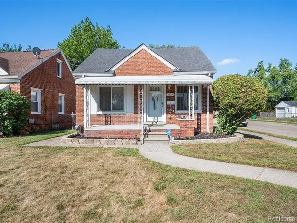 21051 Universal AVE, Eastpointe, MI 48021