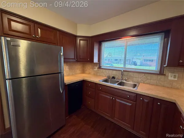 14111 Huntington ST, Riverview, MI 48193