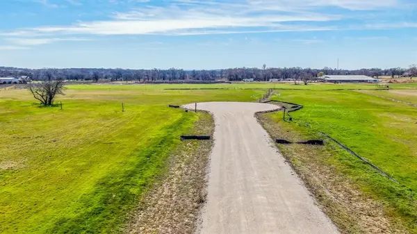 1012 Lambert Court, Weatherford, TX 76088
