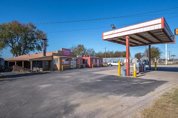 28323 Interstate 20, Wills Point, TX 75169