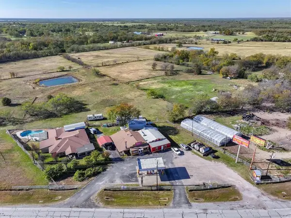 28323 I-20, Wills Point, TX 75169