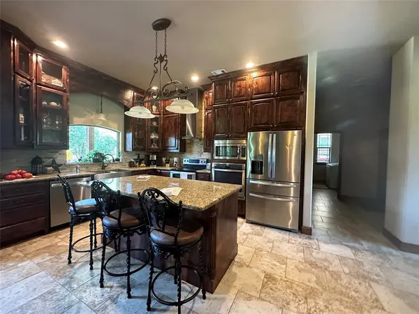 261 Vickie Lane, Gunter, TX 75058