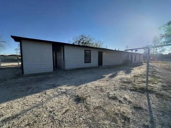 337-339 Long Drive, Del Rio, TX 78840