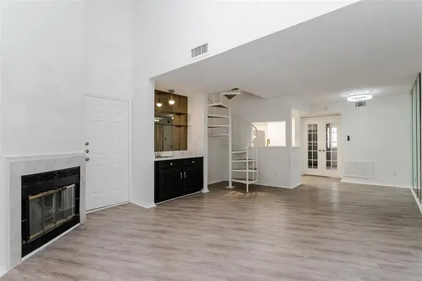 5590 Spring Valley Road #F206, Dallas, TX 75254