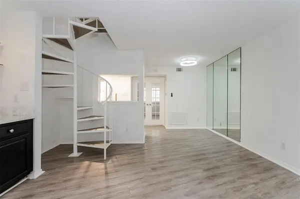5590 Spring Valley Road #F206, Dallas, TX 75254