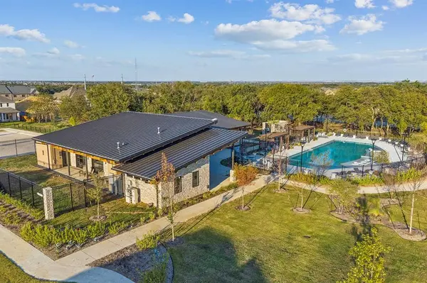 9521 Leisure Pace Lane, Oak Point, TX 75068