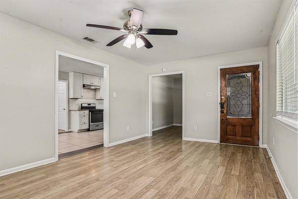 1125 Waweenoc Avenue, Dallas, TX 75216