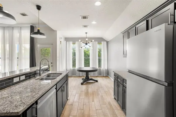 518 Valarie Lane, Midlothian, TX 76065