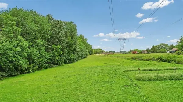 1250 Garrett Road, Whitewright, TX 75491