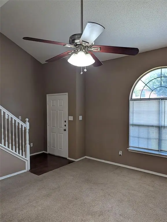 700 Flamingo Drive, Saginaw, TX 76131