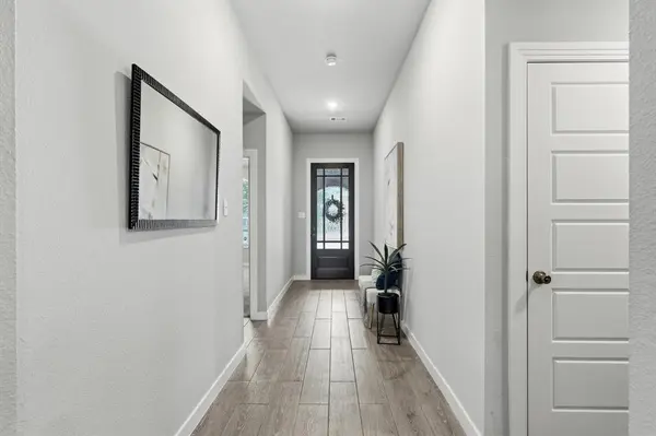 1916 Outpost Creek Lane, Aubrey, TX 76227
