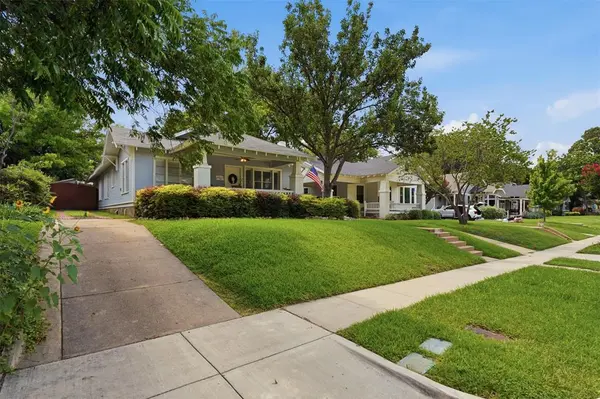 2208 Western Avenue, Fort Worth, TX 76107