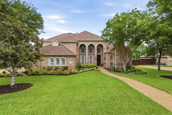904 Briar Ridge Drive,  Keller,  TX 76248