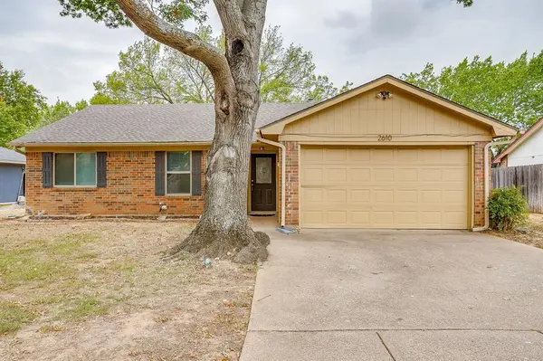 2610 N Casa Blanca Court, Arlington, TX 76015