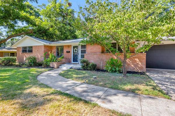 1110 Western Boulevard, Arlington, TX 76013