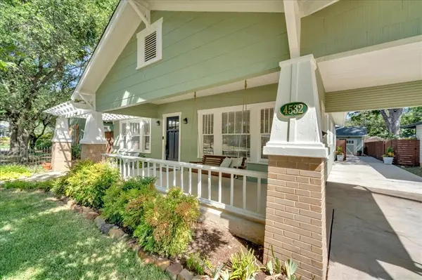 4532 Pershing Avenue, Fort Worth, TX 76107