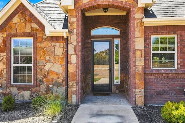 149 Overton Ridge Circle, Weatherford, TX 76088