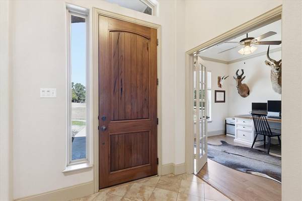 149 Overton Ridge Circle, Weatherford, TX 76088
