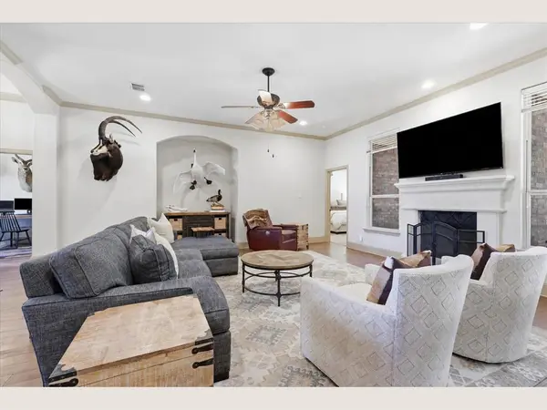 149 Overton Ridge Circle, Weatherford, TX 76088