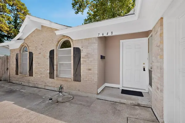 7448 Van Natta Lane, Fort Worth, TX 76112
