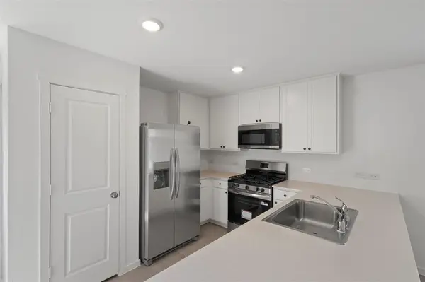 2549 Guineas Lane, Aubrey, TX 76227