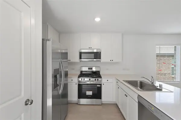 2549 Guineas Lane, Aubrey, TX 76227
