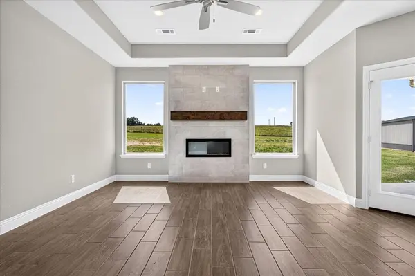4045 Westfork Way, Springtown, TX 76082