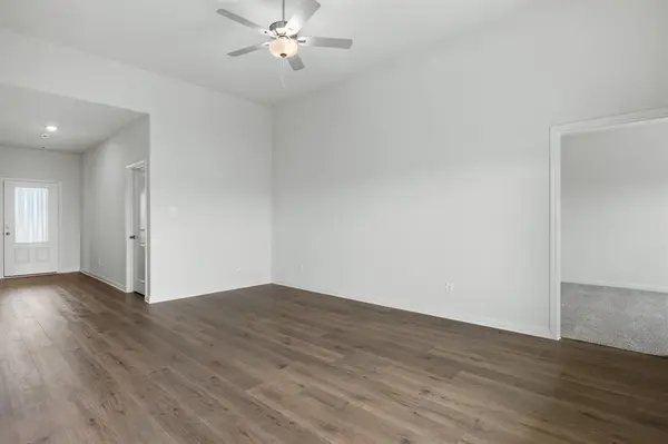 9637 Logan Square Drive, Fort Worth, TX 76140