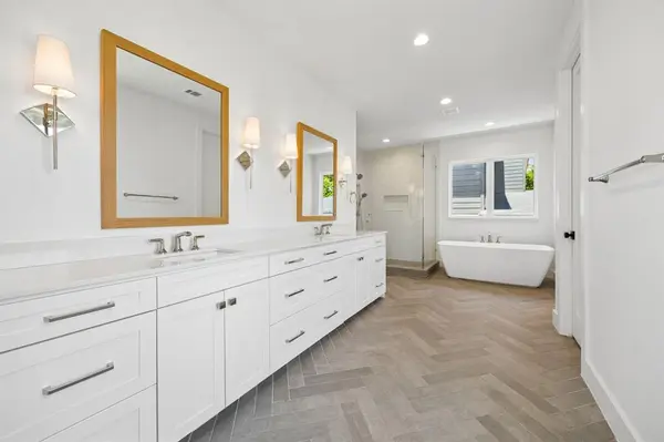7323 Casa Loma Avenue, Dallas, TX 75214