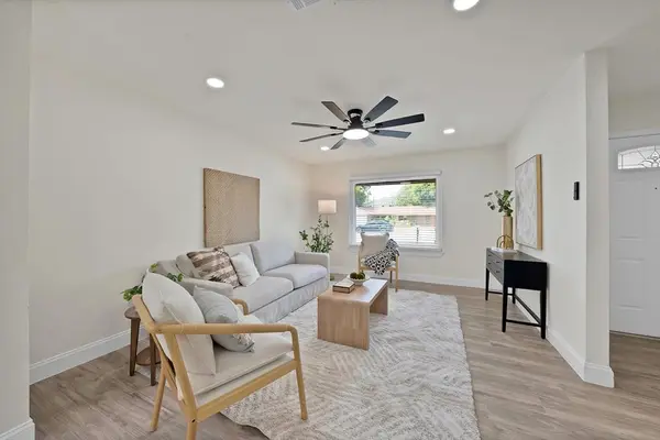 2302 E Mitchell Street, Arlington, TX 76010