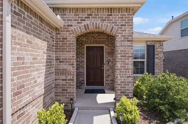 16028 Crews Avenue, Haslet, TX 76052