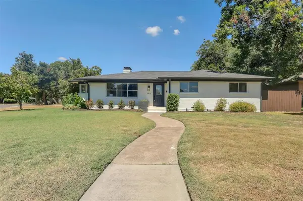 3303 Lockmoor Lane, Dallas, TX 75220